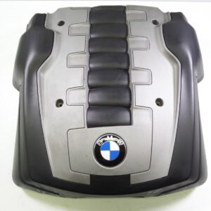 BMW M550i Engine Cover