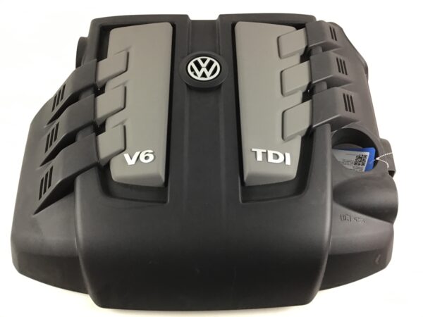 Volkswagen Touareg Engine Cover